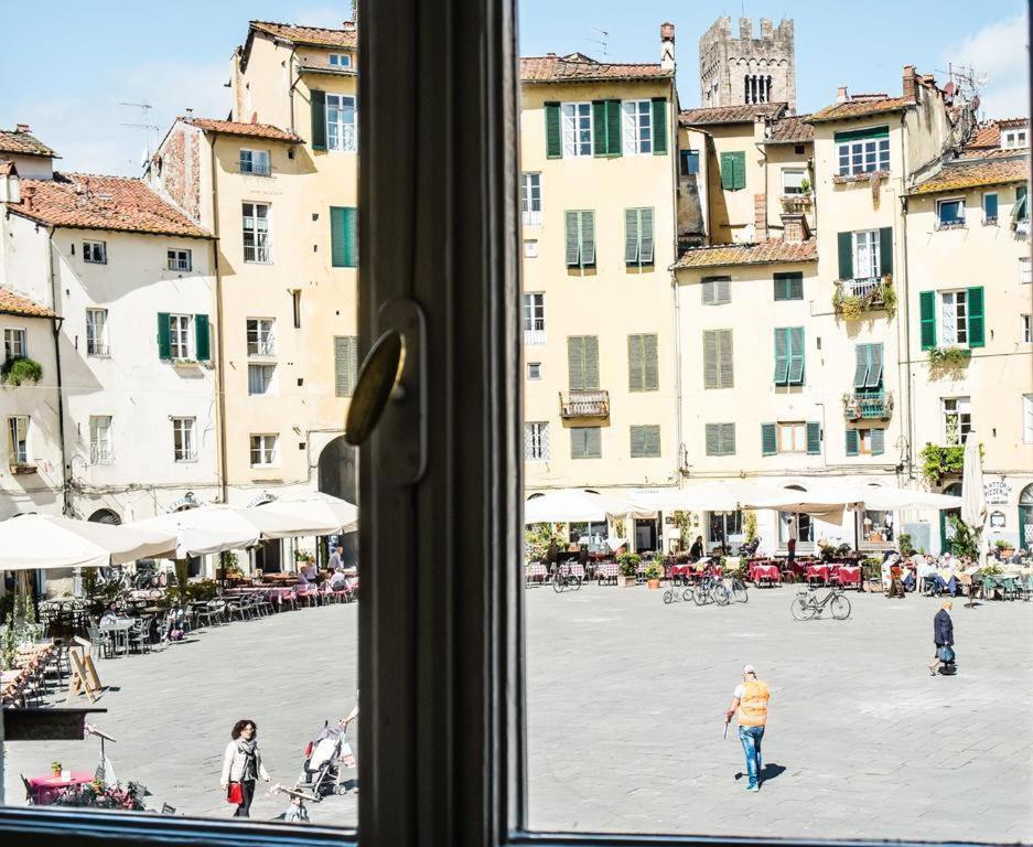 Apartment Lyon Anfiteatro Square, Lucca